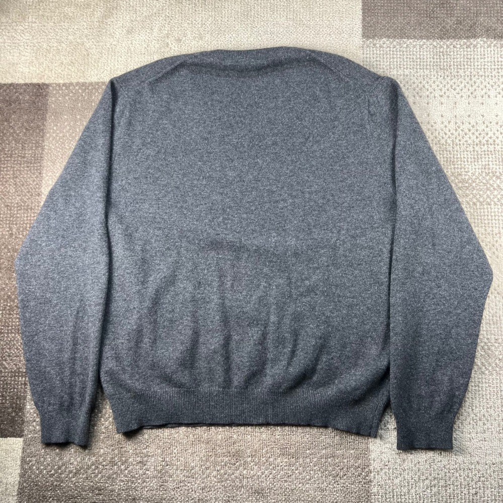 Club Room Mens Gray 100% Fine Cashmere V-Neck Sweater Size Large Solid Knit - Picture 4 of 6